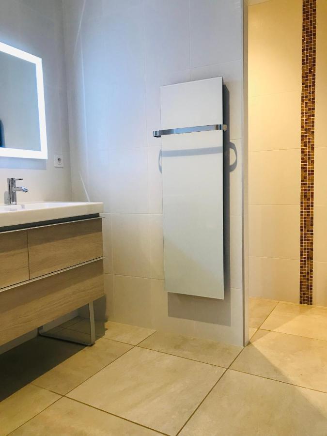 Ferme St Pierre 2 Suites Avec Repas, Piscine, Clim, Cheminee Ou Baignoire Spa Chabeuil Eksteriør bilde