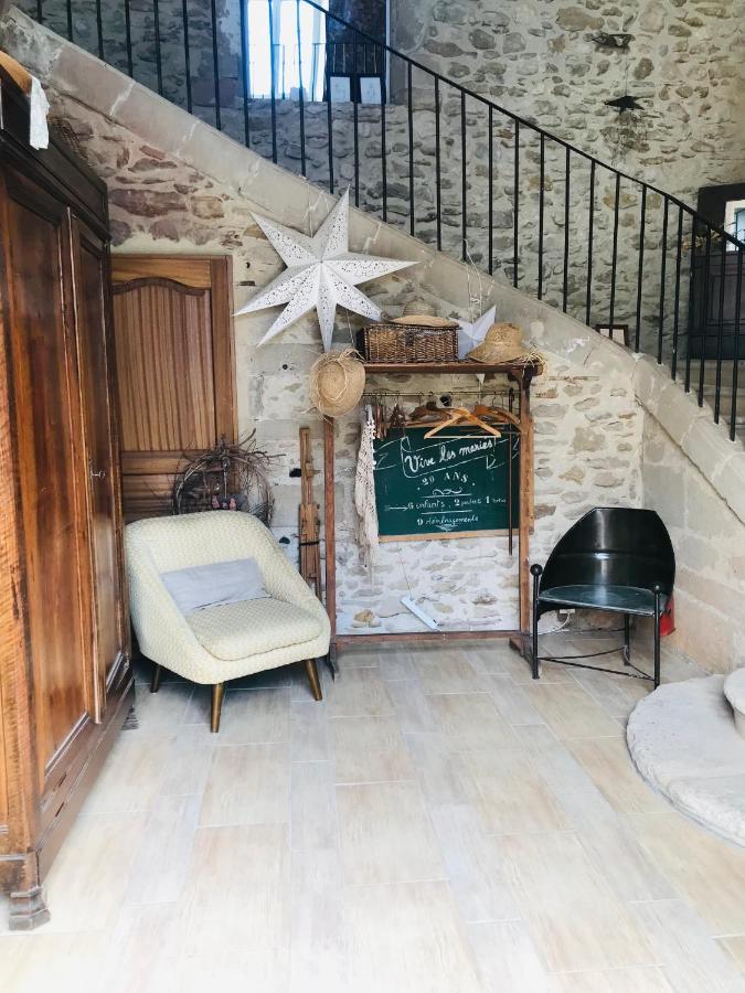 Ferme St Pierre 2 Suites Avec Repas, Piscine, Clim, Cheminee Ou Baignoire Spa Chabeuil Eksteriør bilde
